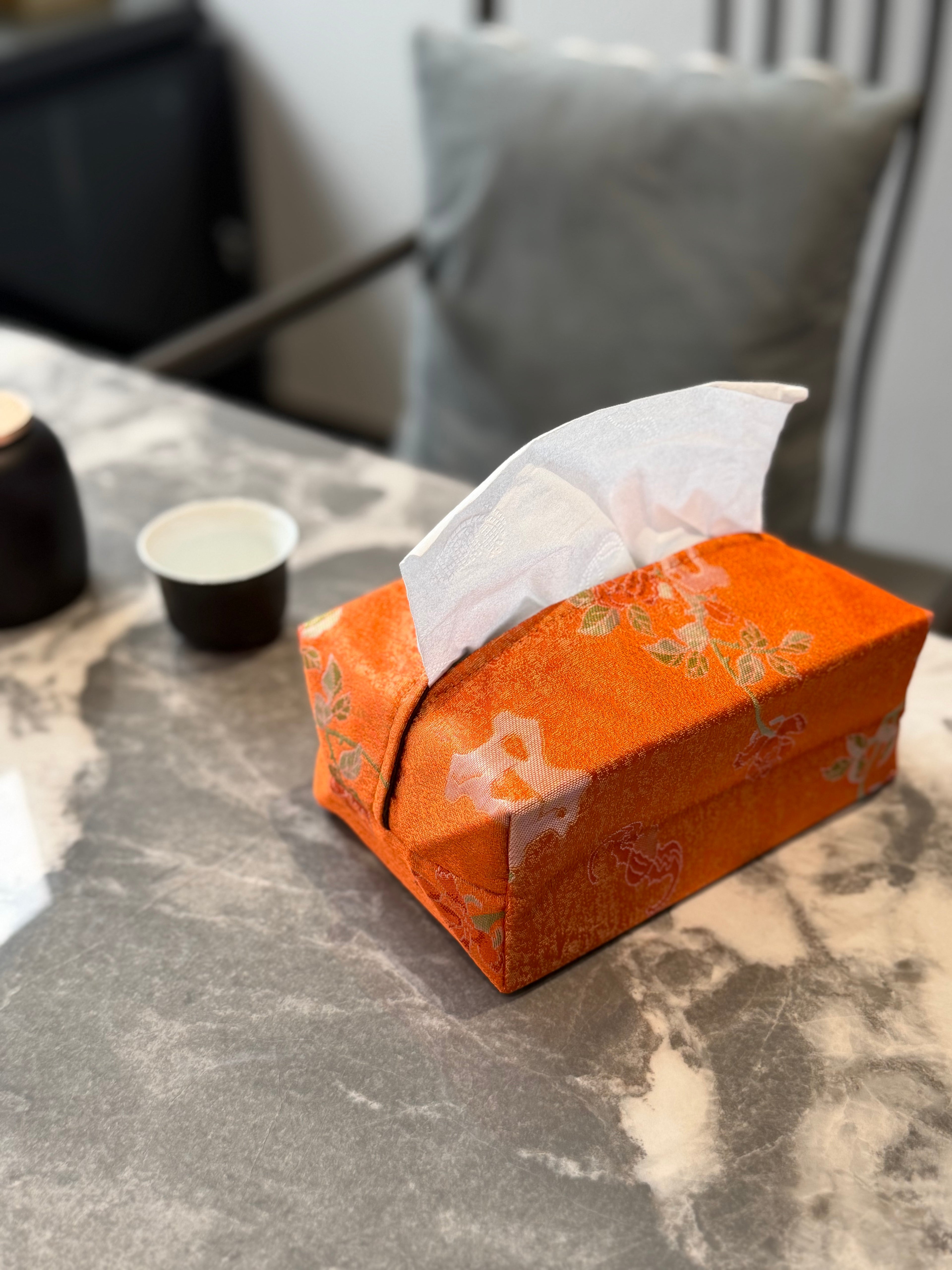 Lan Qing Ya Xiang Embroidered Tissue Box Cover