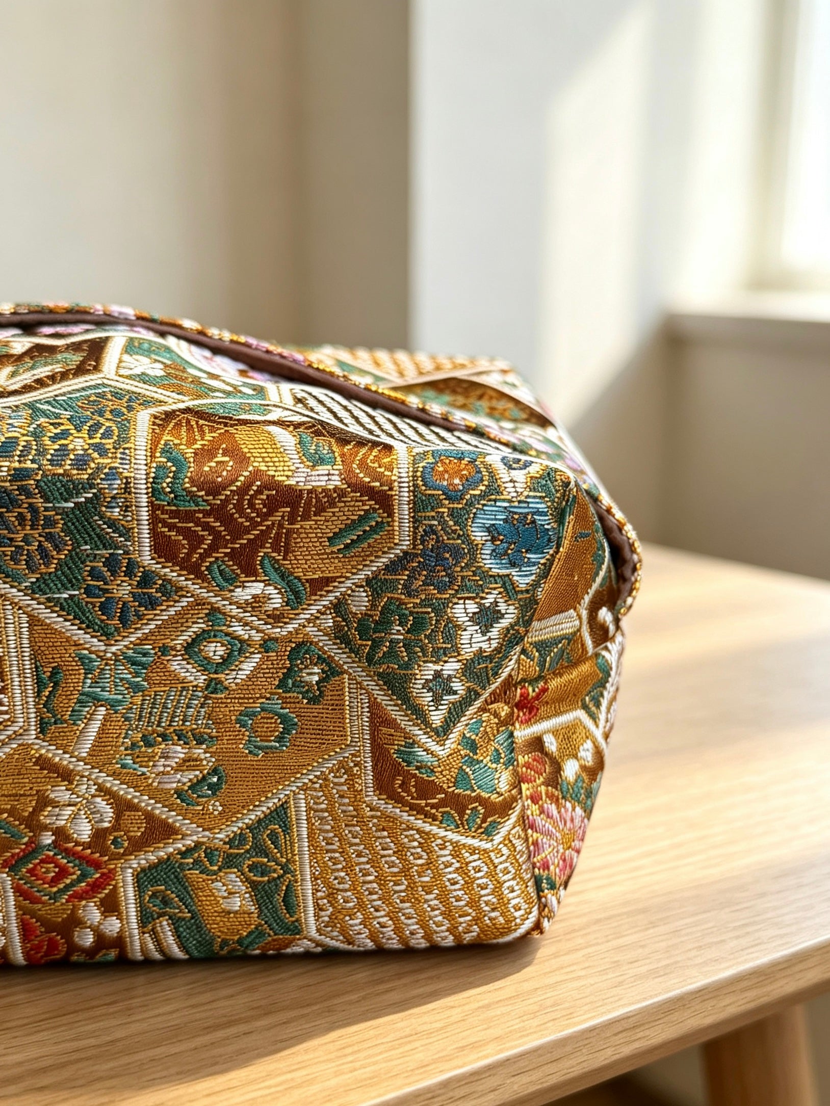 Vintage Jacquard Embroidered Tissue Box Cover