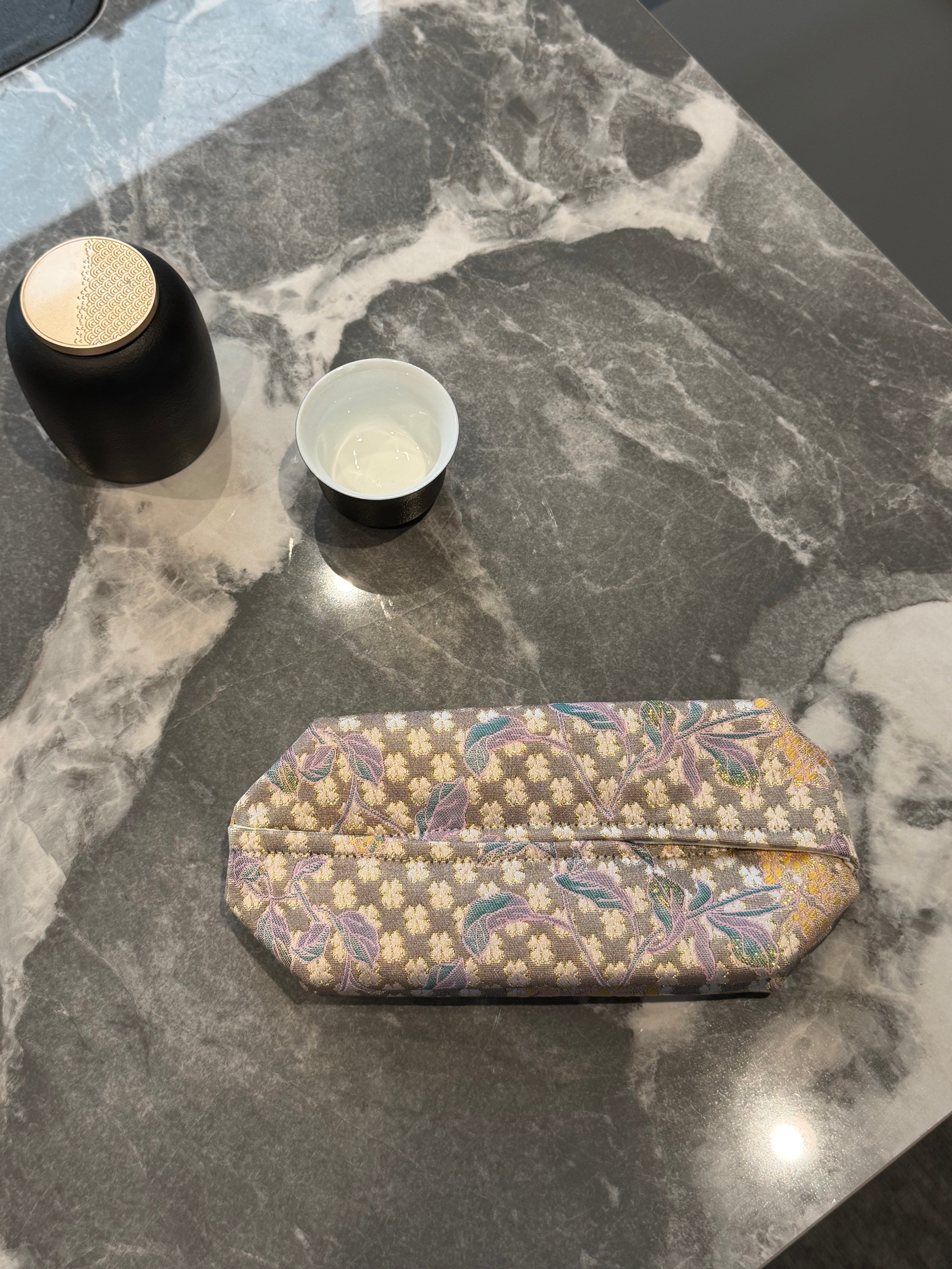 Zui Meng Die Embroidered Fabric Tissue Box Cover