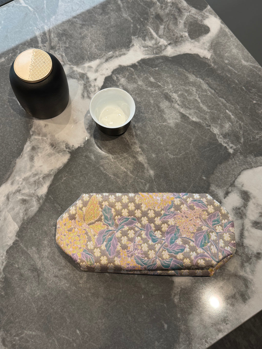 Zui Meng Die Embroidered Fabric Tissue Box Cover