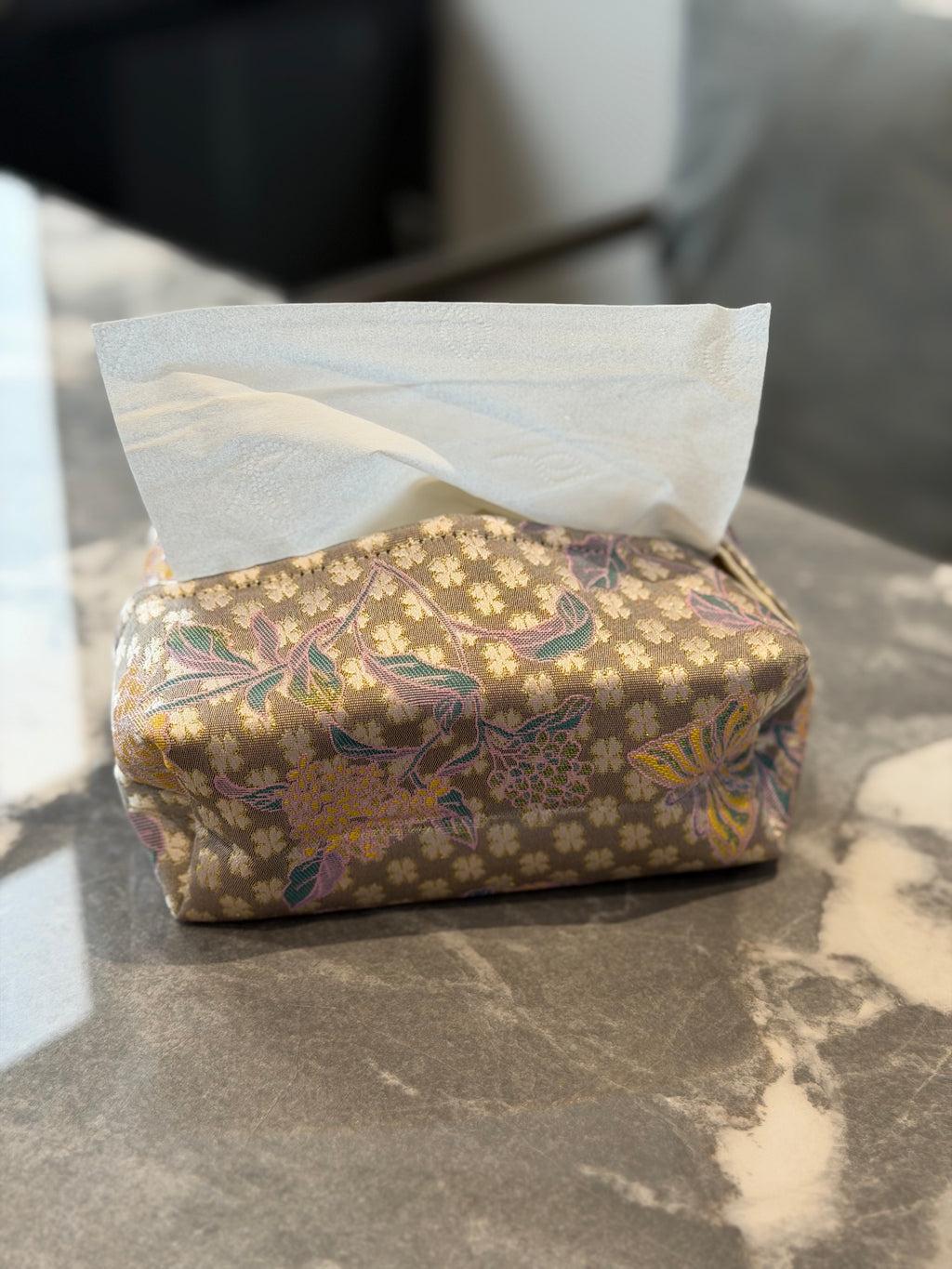 Zui Meng Die Embroidered Fabric Tissue Box Cover